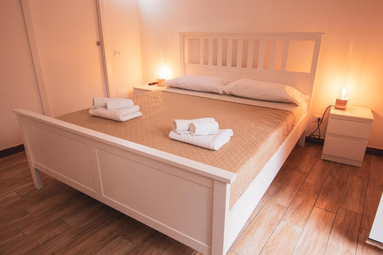 Casa Masaniello - Affittacamere Guesthouse In Historical Center Toledo Station Napoli Eksteriør bilde